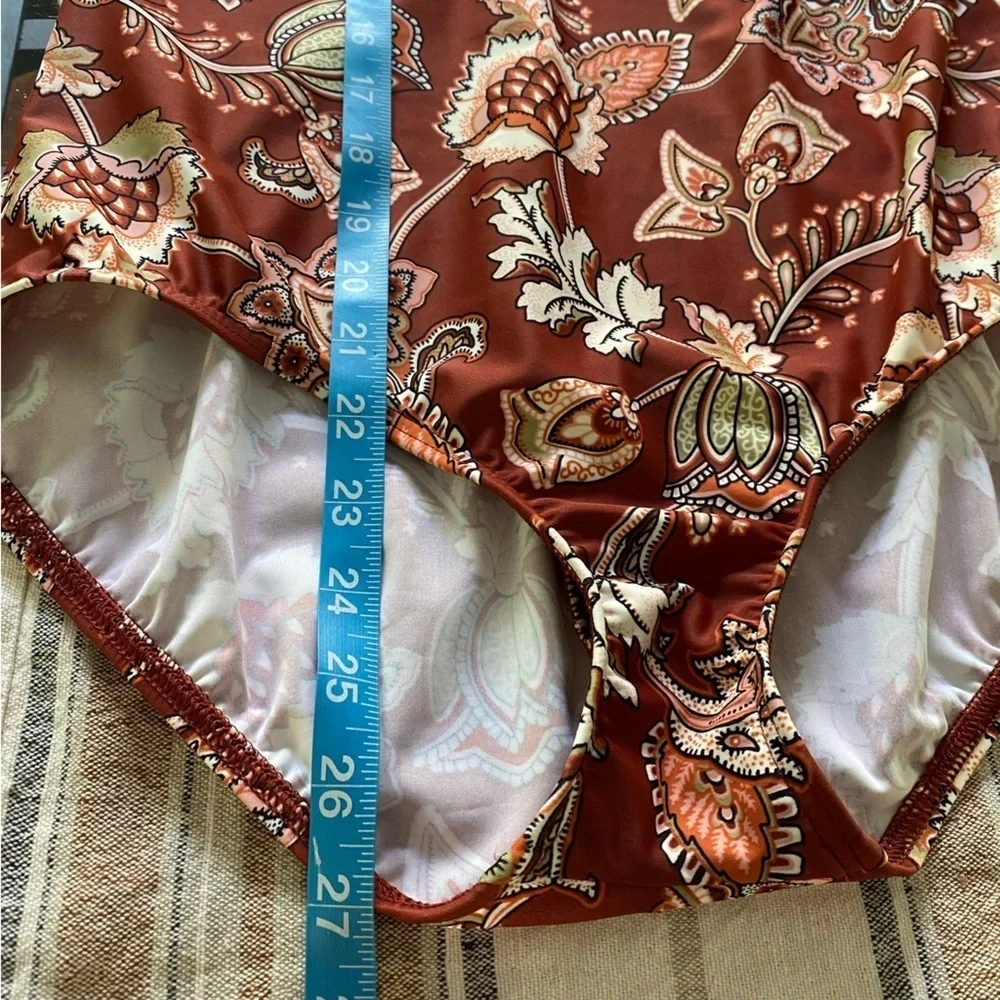 Lands’ End Brown Paisley Floral Print One Piece Swimsuit 10
